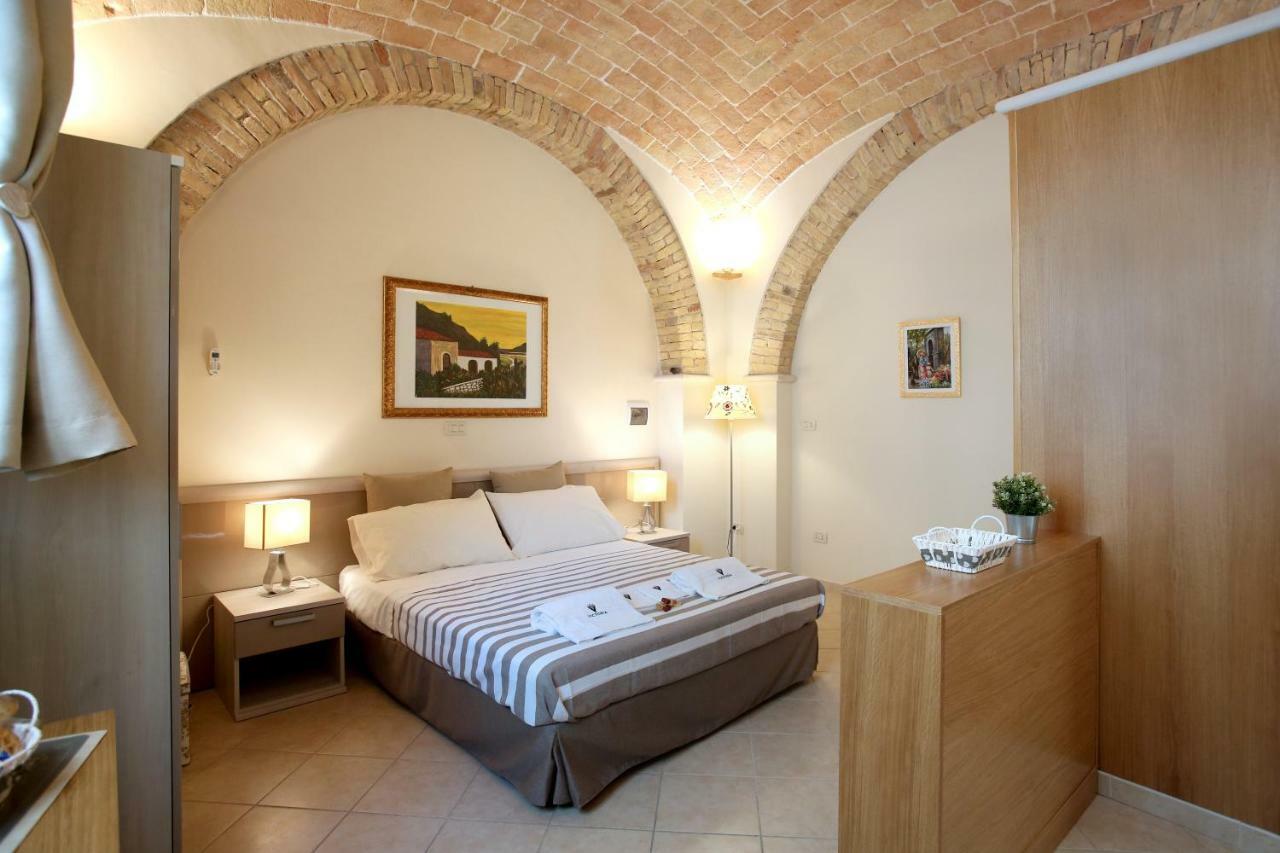 טרמולי Victoria Royal Apartments & Rooms מראה חיצוני תמונה